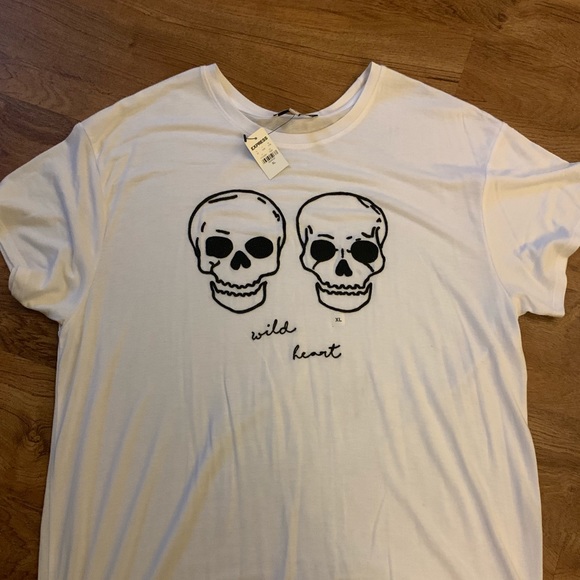 Express Tops - Express T-Shirt “wild at heart” NWT XL